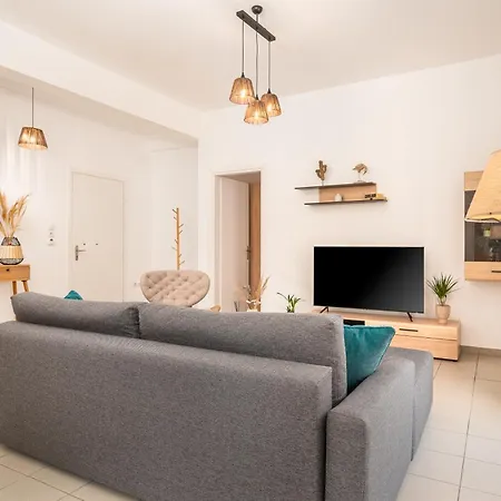 New Modern In Center * Kos