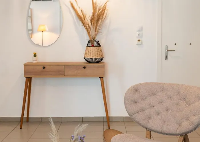 New Modern In Center Cós